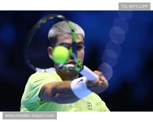 网球ATP总决赛小组赛,阿尔卡拉斯两盘直落取开门红 网球ATP总决赛小组赛,阿尔卡拉斯两盘直落取开门红